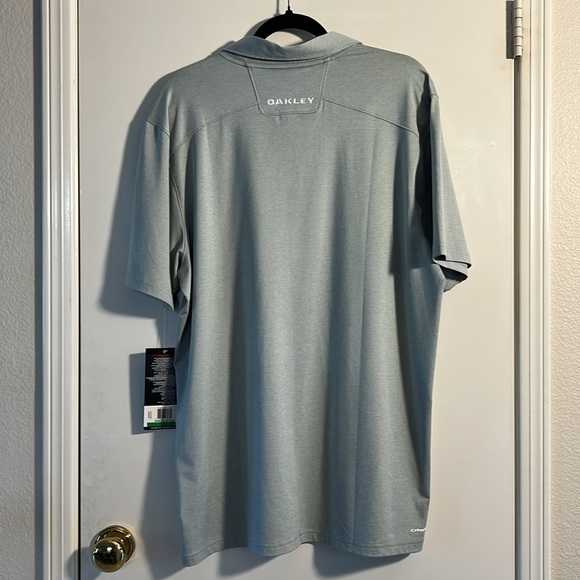 Oakley Men’s Hydrolix Golf Shirt NWT - Picture 8 of 10